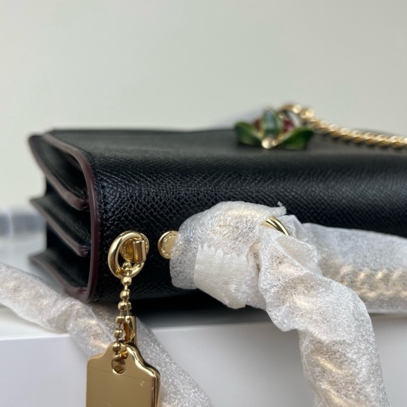 🌸NEW 🍓 COACH KLARE CROSSBODY WITH STRAWBERRY 🍓 WITH TAGS. - Picture 13 of 15